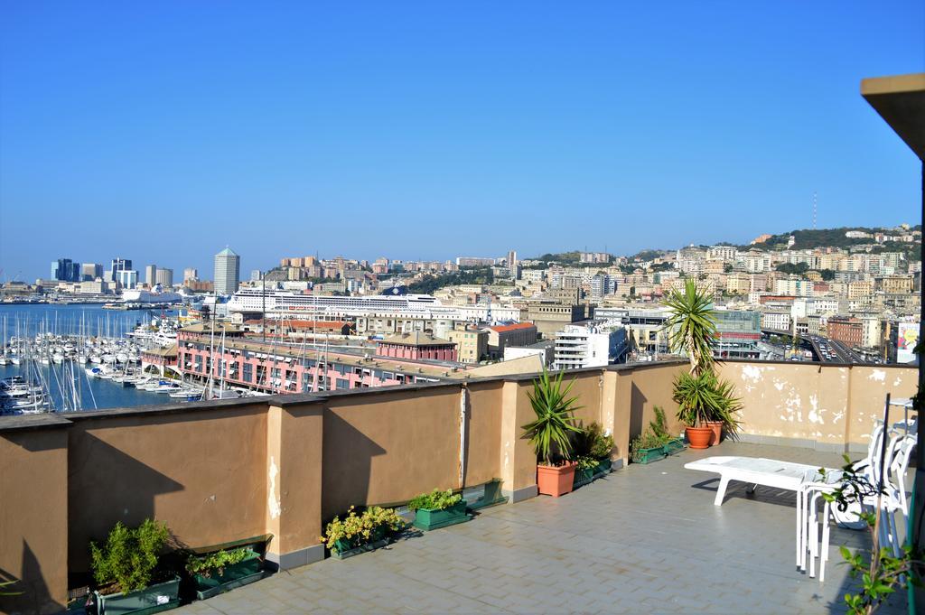 Sunflower Apartment With Private Terrace And Lift Genoa Ngoại thất bức ảnh