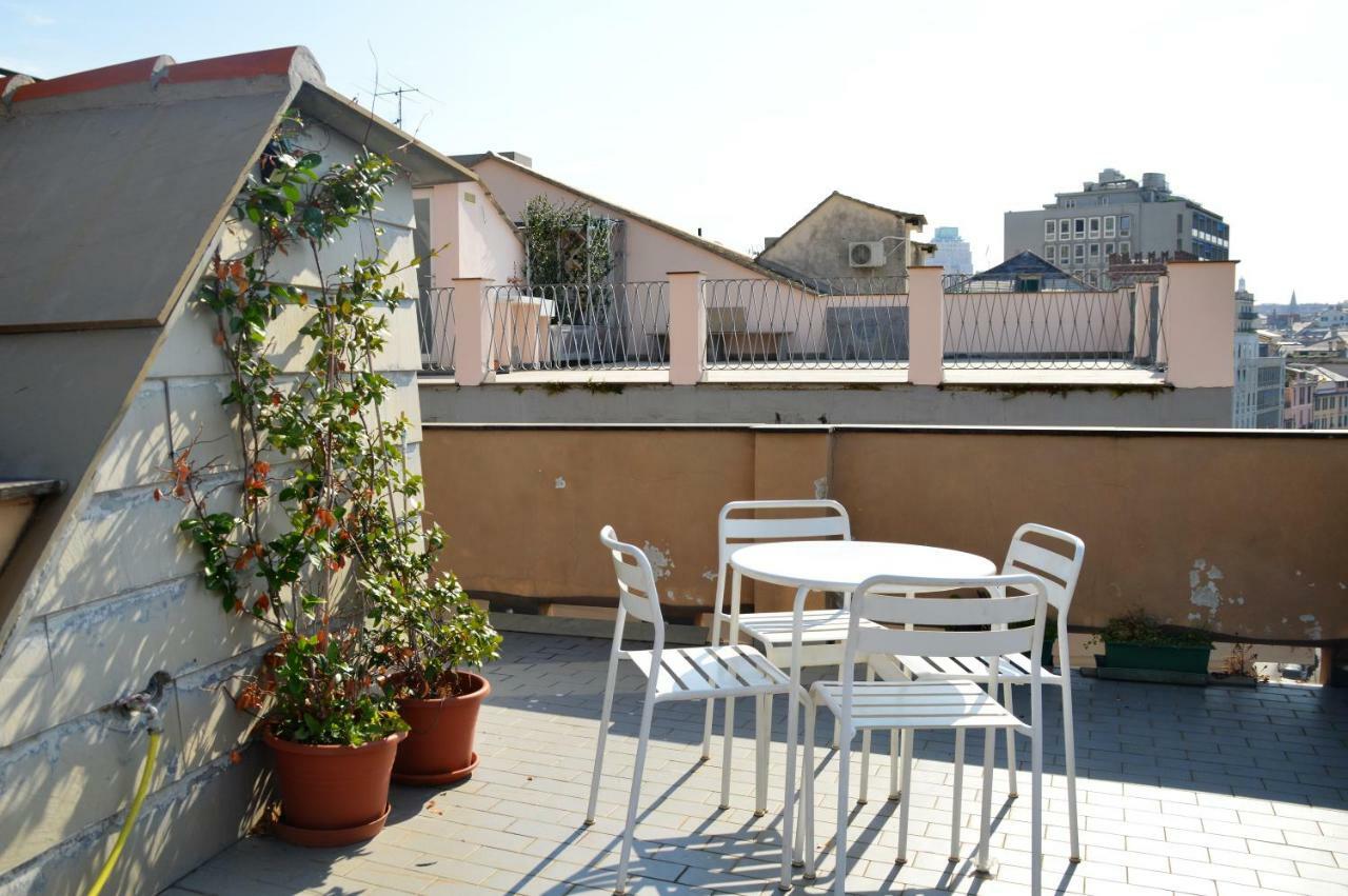 Sunflower Apartment With Private Terrace And Lift Genoa Ngoại thất bức ảnh